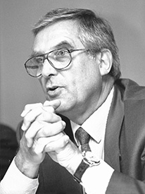 FKM, Claus Groth